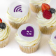 Капкейки з логотипом компанії
