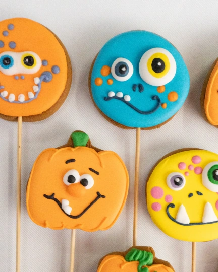 Медові пряники на паличці Halloween