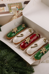 Набір новорічних еклерів